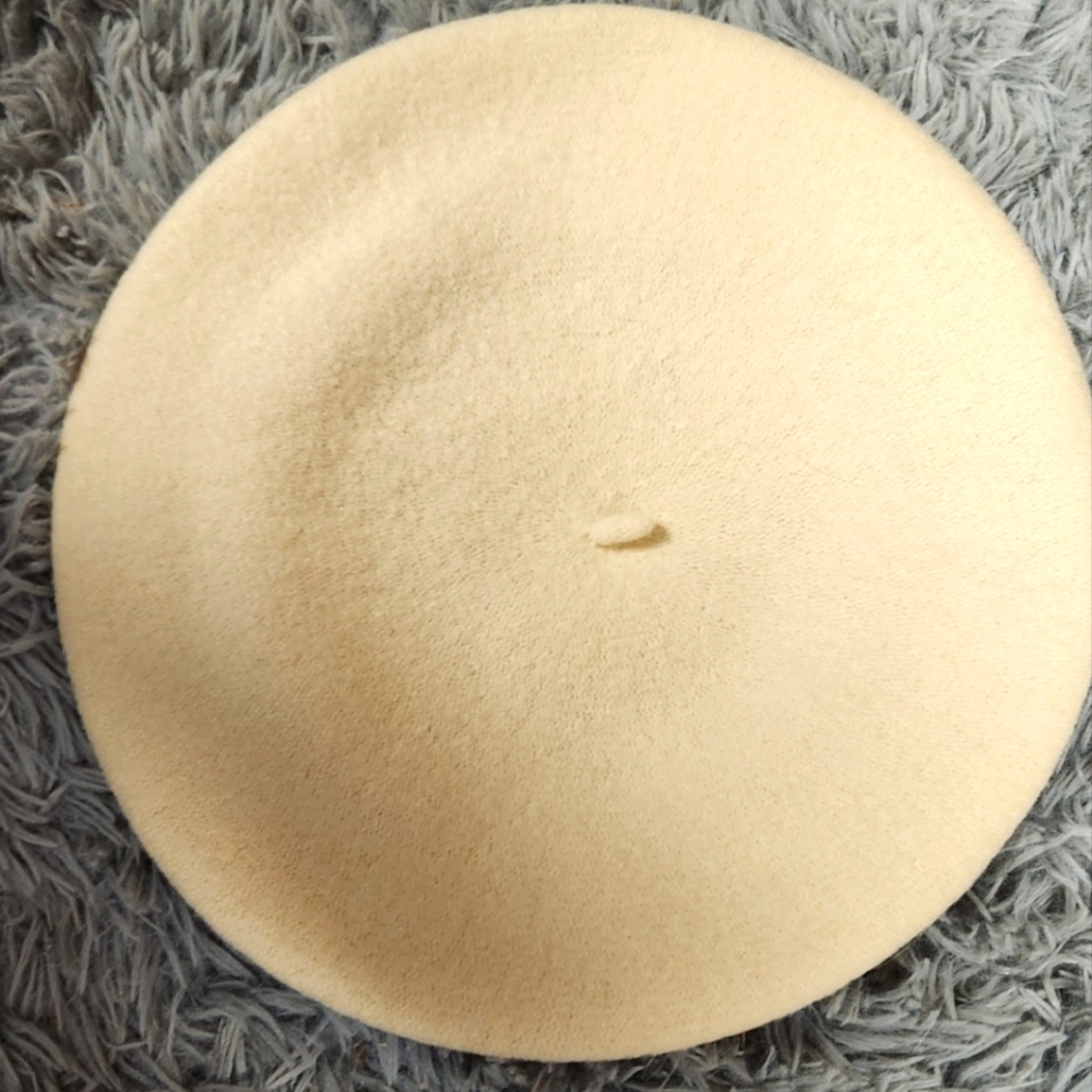 Vintage Ruth Alan beret